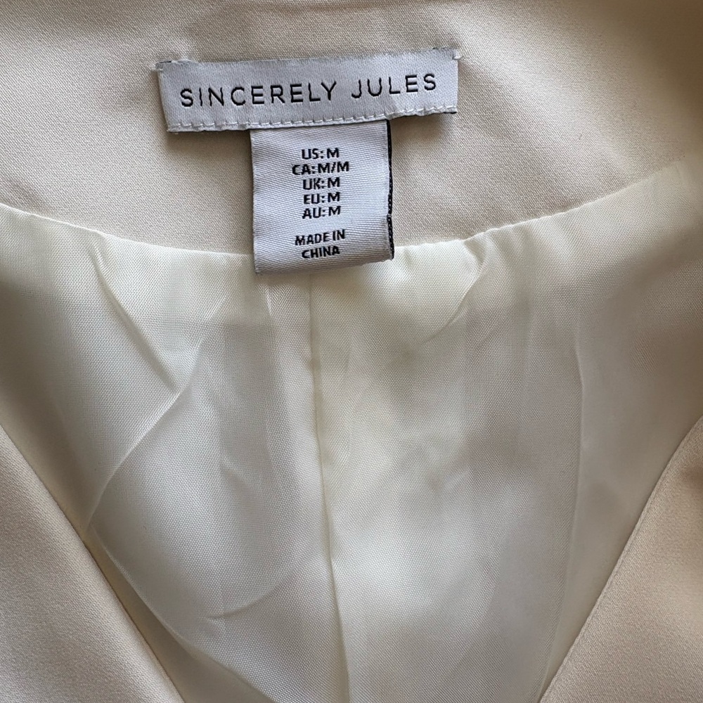 Sincerely Jules Cream Vest - Picture 2 of 6